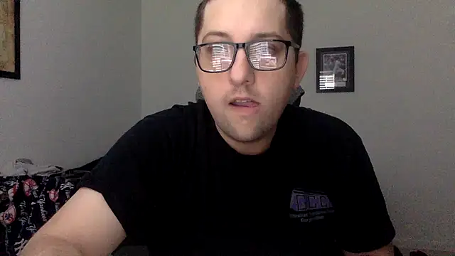 Snapshot of Milflover96 chatting on 03-11-25, 02:29 Milflover96 online show from 03-11-25, 02:29