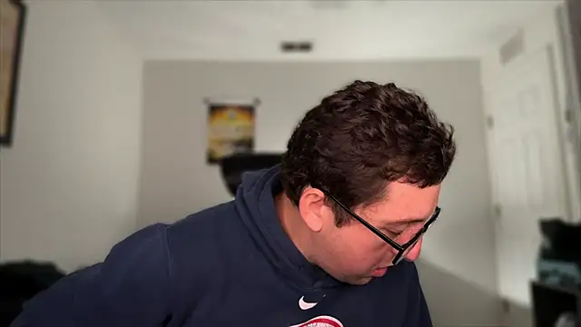 Snapshot of Milflover96 chatting on 12-18-25, 10:35 Milflover96 online show from 12-18-25, 10:35