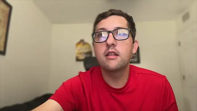 Snapshot of Milflover96 chatting on 10-08-25, 01:56 Milflover96 online show from 10-08-25, 01:56