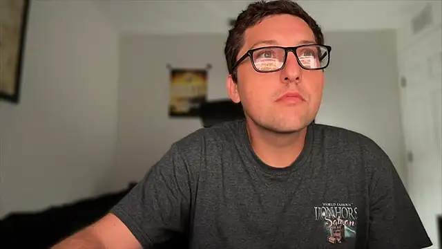 Snapshot of Milflover96 chatting on 11-16-25, 11:52 Milflover96 online show from 11-16-25, 11:52