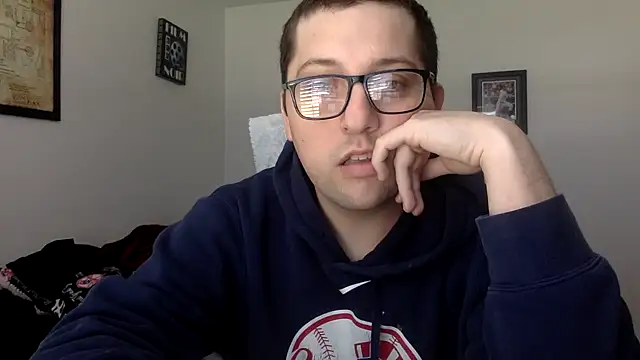 Snapshot of Milflover96 chatting on 03-21-25, 04:29 Milflover96 online show from 03-21-25, 04:29