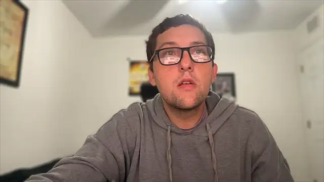 Snapshot of Milflover96 chatting on 11-25-25, 02:56 Milflover96 online show from 11-25-25, 02:56