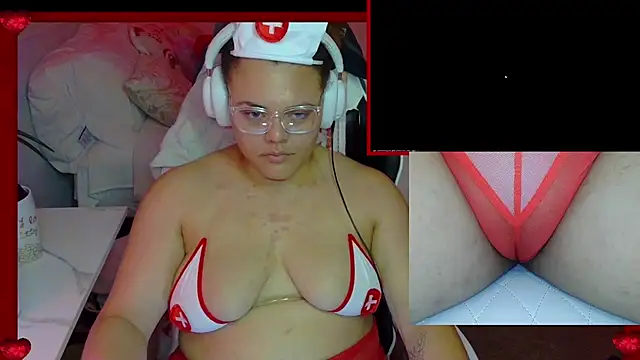 Snapshot of SophiaG125 chatting on 02-15-25, 08:11 SophiaG125 online show from 02-15-25, 08:11