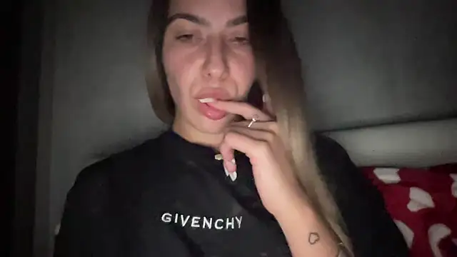 sarrah rossy online show from 10-28-25, 08:41