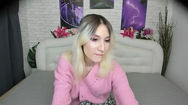 RobinkHelless online show from 02-24-25, 05:00