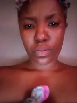 Coco Nile online show from 03-04-25, 08:02
