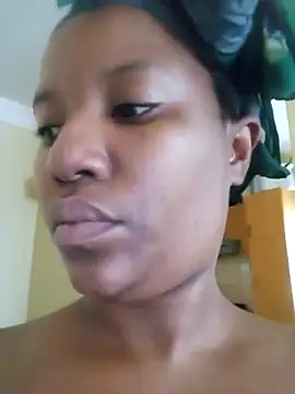 Coco Nile online show from 03-06-25, 04:52