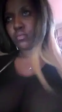 Coco Nile online show from 03-03-25, 03:11