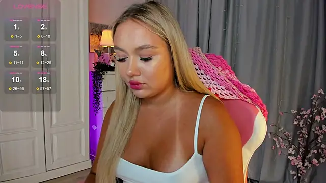  Loneve   online show from 09-17-25, 03:36