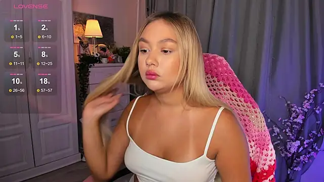  Loneve   online show from 10-10-25, 01:56