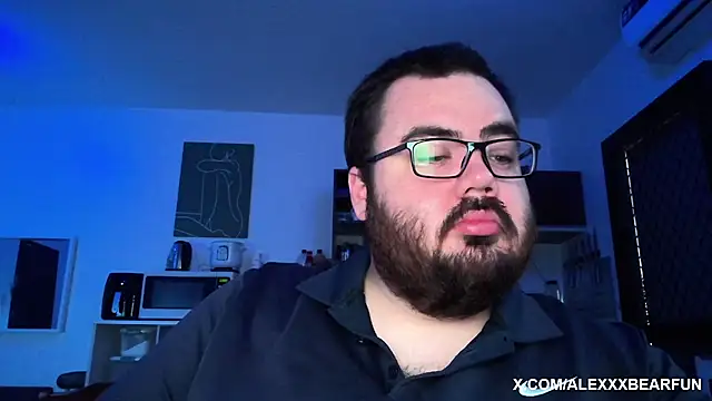 Snapshot of alexxxbear chatting on 02-21-25, 03:01 alexxxbear online show from 02-21-25, 03:01