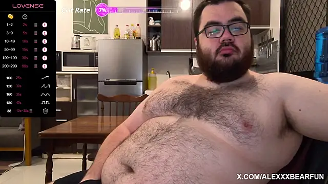 Snapshot of alexxxbear chatting on 10-18-25, 02:57 alexxxbear online show from 10-18-25, 02:57