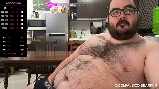 Snapshot of alexxxbear chatting on 09-12-25, 11:48 alexxxbear online show from 09-12-25, 11:48