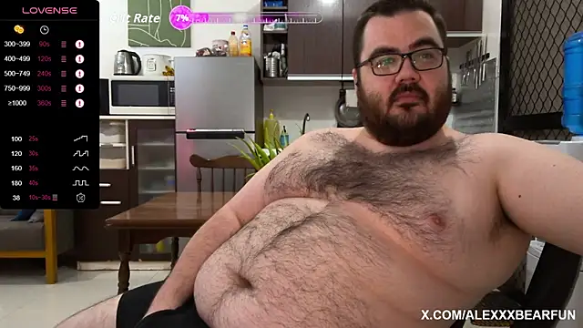 Snapshot of alexxxbear chatting on 09-26-25, 08:38 alexxxbear online show from 09-26-25, 08:38