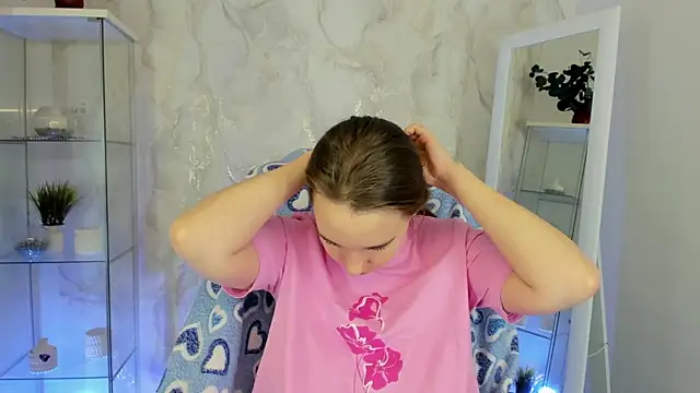 Lika 0ne online show from 12-19-25, 12:18