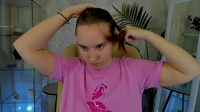 Lika 0ne online show from 04-10-26, 12:01