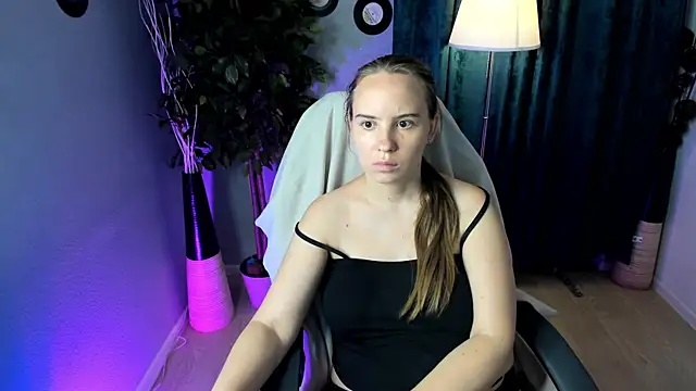 Snapshot of Lika_0ne chatting on 07-26-26, 12:01 Lika 0ne online show from 07-26-26, 12:01