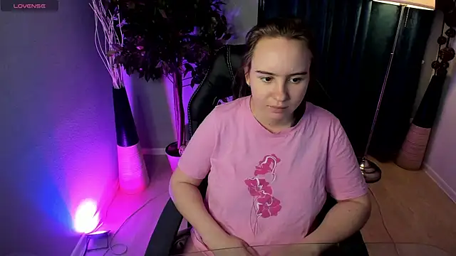 Lika 0ne online show from 03-18-26, 12:08