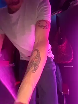 Chris MaVe  online show from 01-08-26, 05:13