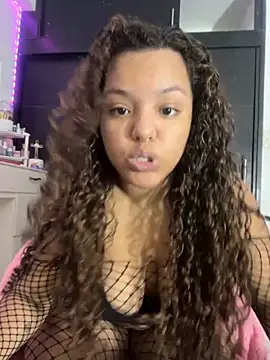 Anitta bell online show from 09-28-25, 11:12