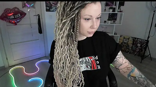 HoneySallyMoore online show from 04-03-26, 08:15