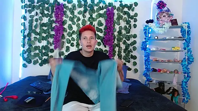 duo peludoo online show from 02-25-25, 02:25