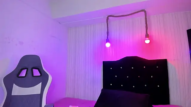 Snapshot of nicky_angel1 chatting on 10-16-25, 06:38 nicky angel1 online show from 10-16-25, 06:38
