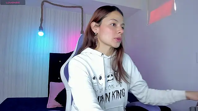 Snapshot of nicky_angel1 chatting on 09-16-25, 06:53 nicky angel1 online show from 09-16-25, 06:53