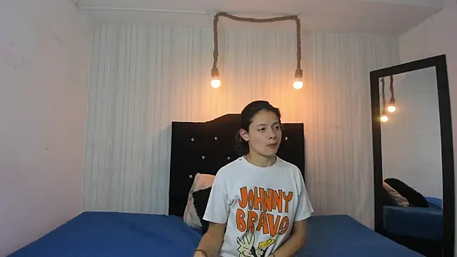 Snapshot of nicky_angel1 chatting on 03-14-25, 09:43 nicky angel1 online show from 03-14-25, 09:43