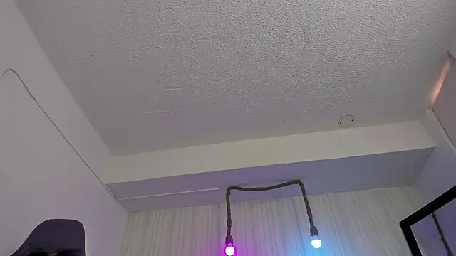 Snapshot of nicky_angel1 chatting on 01-31-26, 07:12 nicky angel1 online show from 01-31-26, 07:12