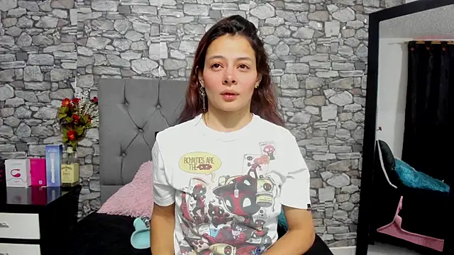 Snapshot of nicky_angel1 chatting on 10-03-25, 11:34 nicky angel1 online show from 10-03-25, 11:34