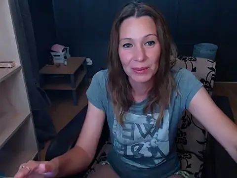 hannaha online show from 06-17-26, 07:02