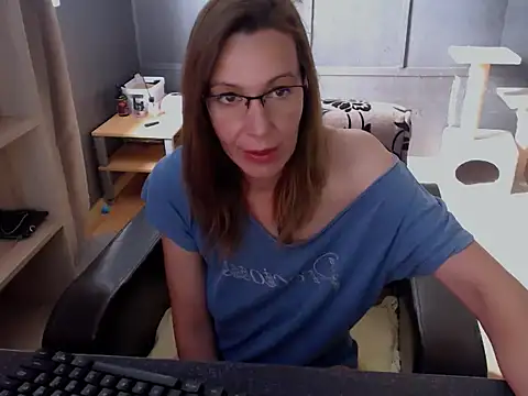hannaha online show from 05-17-26, 10:48