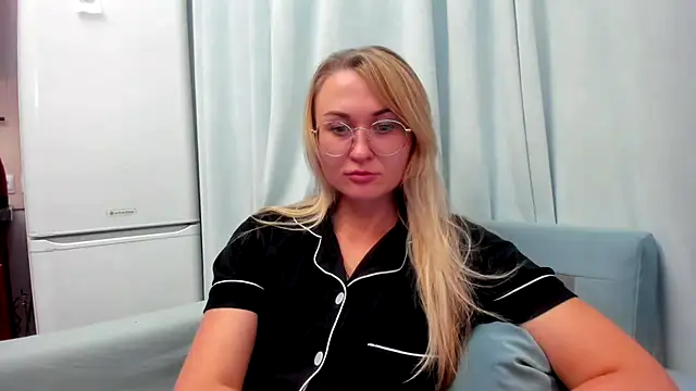 your Goddess Eva online show from 09-19-25, 07:51