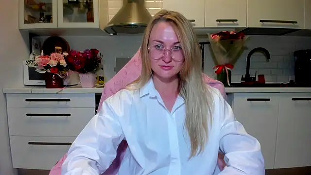 your Goddess Eva online show from 09-30-25, 08:26