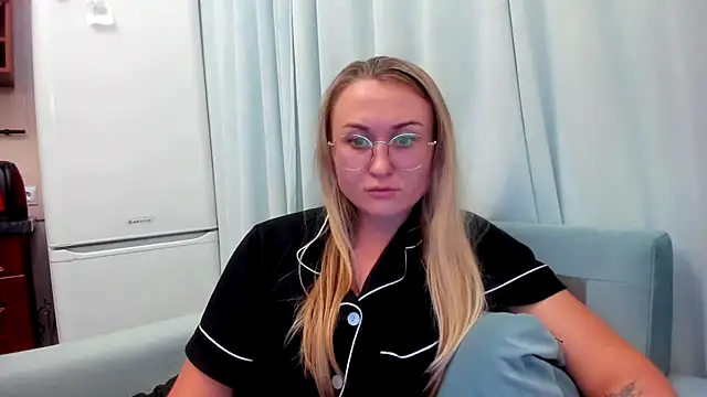 your Goddess Eva online show from 09-23-25, 08:38