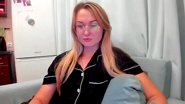 your Goddess Eva online show from 10-07-25, 08:10