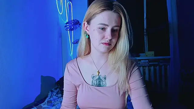 Alexa Pirs online show from 03-11-25, 08:31