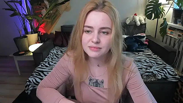 Alexa Pirs online show from 04-06-26, 02:18