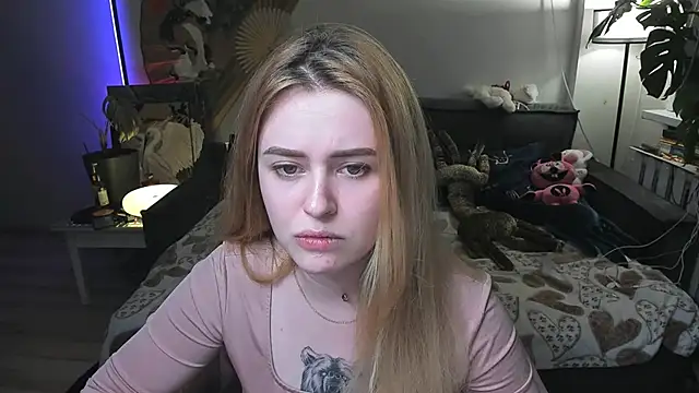 Snapshot of Alexa_Pirs chatting on 04-29-26, 05:30 Alexa Pirs online show from 04-29-26, 05:30