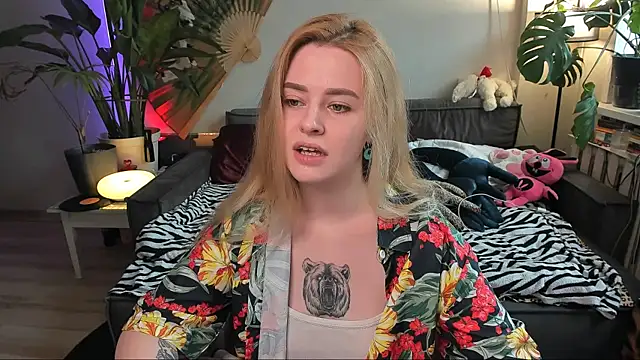 Alexa Pirs online show from 03-26-26, 12:47