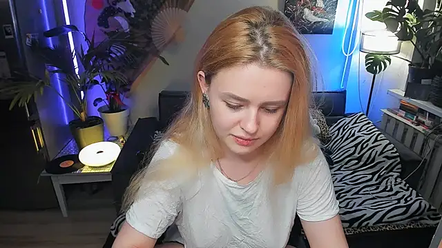 Alexa Pirs online show from 12-04-25, 09:14