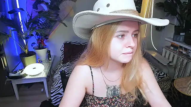 Alexa Pirs online show from 12-02-25, 02:41