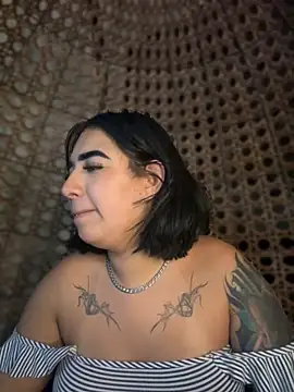 Scarlett-LS online show from 09-30-25, 04:40