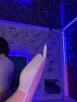 Scarlett-LS online show from 03-25-26, 02:33