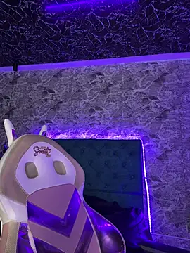 Scarlett-LS online show from 01-13-26, 02:04