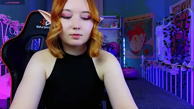 MizukiNoYoru online show from 02-22-25, 12:05