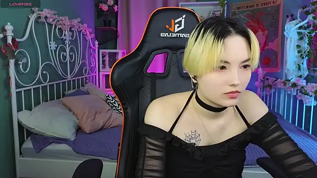 Akemi Sora  online show from 03-01-25, 03:38