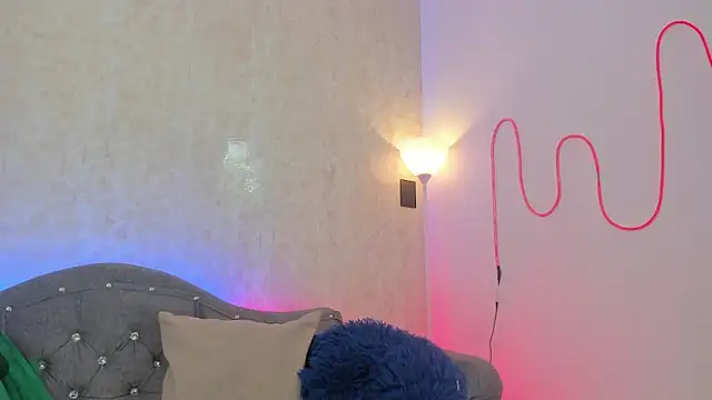 AntoniSantoss online show from 10-28-25, 07:24