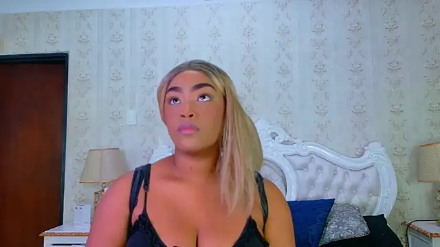 TianahGlow online show from 10-12-25, 12:39